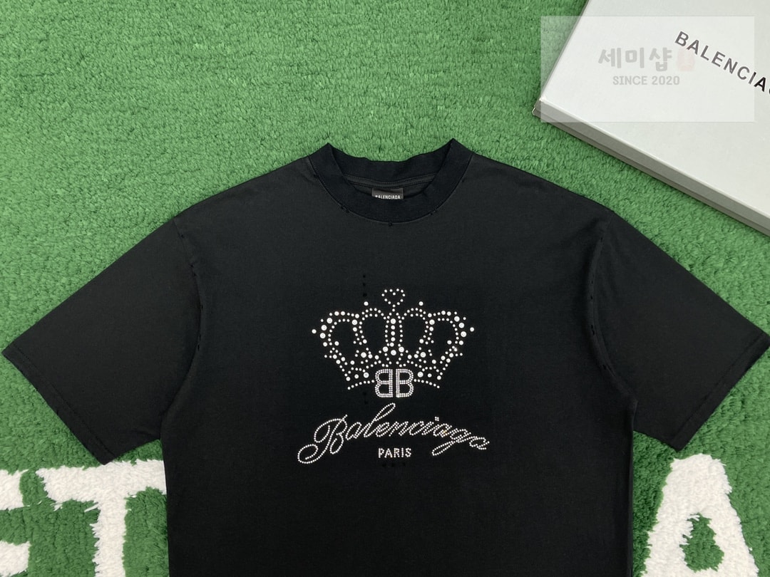 Balenciaga 발렌시아가 BB 모텔 미디엄 핏 반팔 티셔츠 블랙 의류 8번 이미지