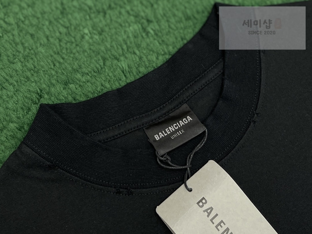 Balenciaga 발렌시아가 BB 모텔 미디엄 핏 반팔 티셔츠 블랙 의류 15번 이미지