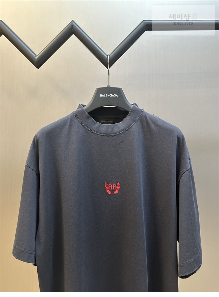 Balenciaga 발렌시아가 BB 월계수 반팔 티셔츠 의류 5번 이미지