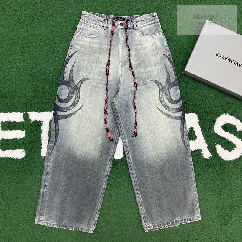 Balenciaga 발렌시아가 Y2K 타투 배기 팬츠 의류 1번 이미지