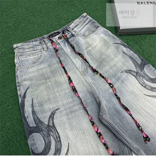 Balenciaga 발렌시아가 Y2K 타투 배기 팬츠 의류 5번 이미지