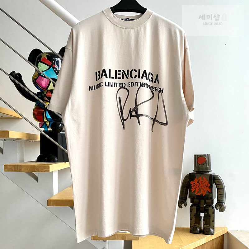 Balenciaga 발렌시아가 x 루폴 RuPaul 오버사이즈 반팔 티셔츠 의류 1번 이미지