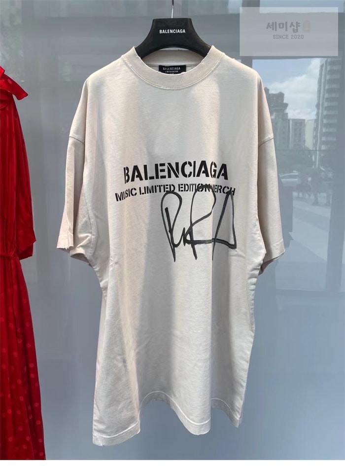 Balenciaga 발렌시아가 x 루폴 RuPaul 오버사이즈 반팔 티셔츠 의류 22번 이미지