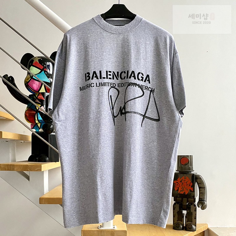 Balenciaga 발렌시아가 x 루폴 RuPaul 오버사이즈 반팔 티셔츠 의류 25번 이미지