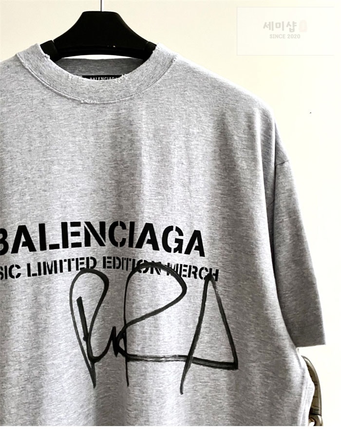 Balenciaga 발렌시아가 x 루폴 RuPaul 오버사이즈 반팔 티셔츠 의류 14번 이미지