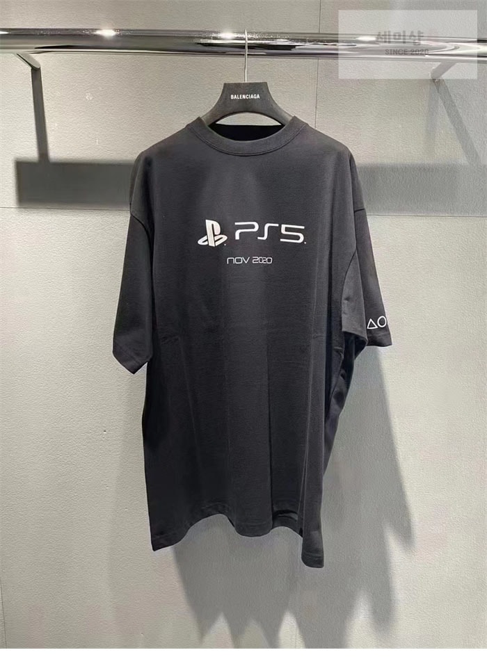 Balenciaga 발렌시아가 x 소니 PS5 반팔 티셔츠 의류 21번 이미지