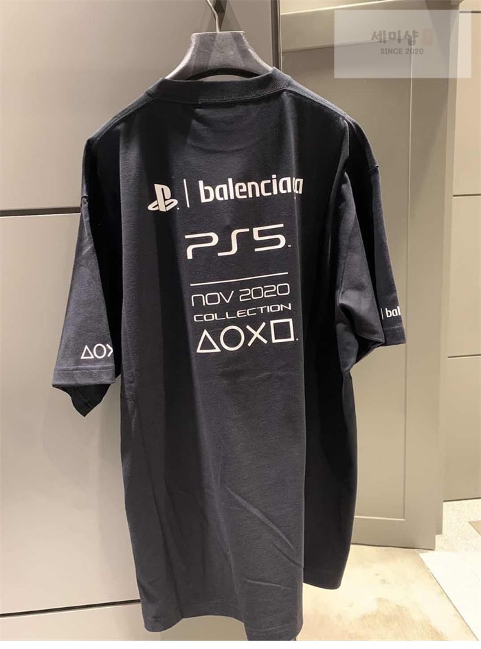 Balenciaga 발렌시아가 x 소니 PS5 반팔 티셔츠 의류 23번 이미지