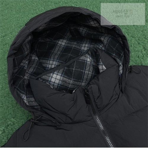 Burberry 버버리 디태처블 슬리브 나일론 비드포드 퍼퍼 자켓 2컬러 의류 4번 이미지