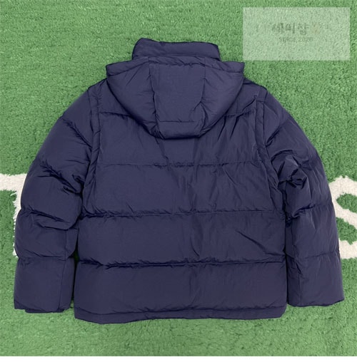 Burberry 버버리 디태처블 슬리브 나일론 비드포드 퍼퍼 자켓 2컬러 의류 11번 이미지