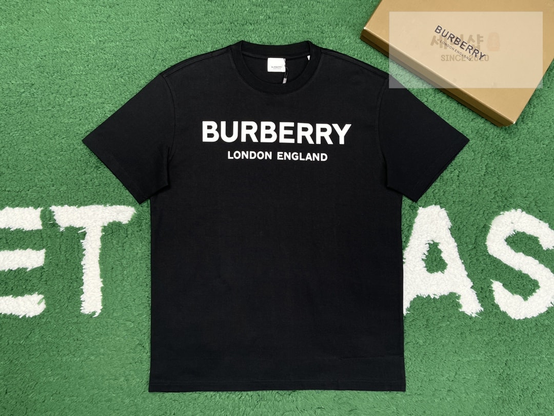 Burberry 버버리 로고 프린트 반팔 티셔츠 “2COLOR” NO.1 의류 5번 이미지