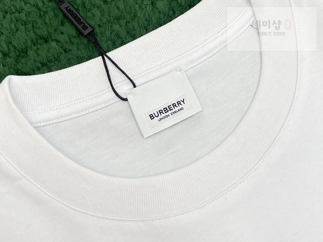 Burberry 버버리 로고 프린트 반팔 티셔츠 “2COLOR” NO.1 의류 16번 이미지