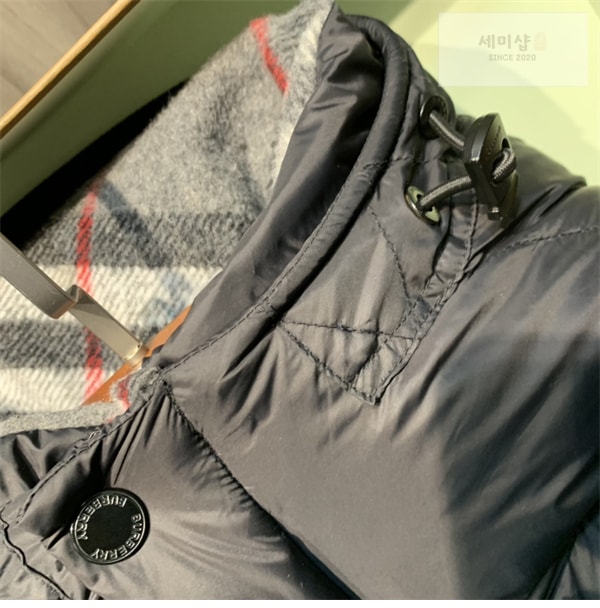 Burberry 버버리 록웰 디태처블 후드 푸퍼 패딩 자켓 의류 10번 이미지