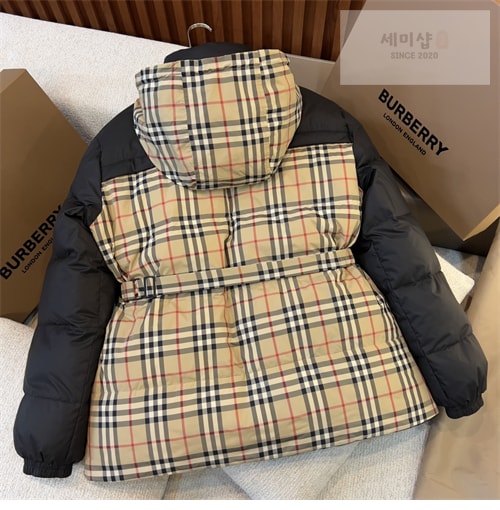 Burberry 버버리 리버시블 다운 퍼퍼 패딩 자켓 의류 8번 이미지