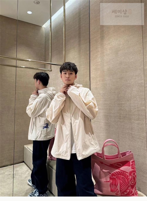 Burberry 버버리 리버시블 체크 자켓 의류 10번 이미지