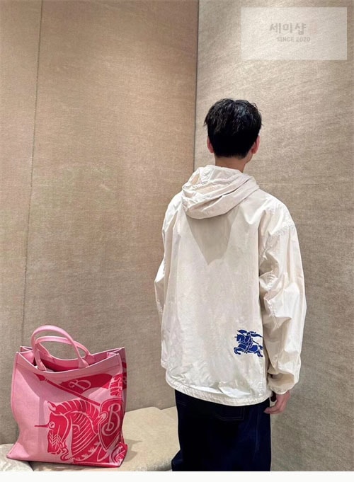 Burberry 버버리 리버시블 체크 자켓 의류 11번 이미지