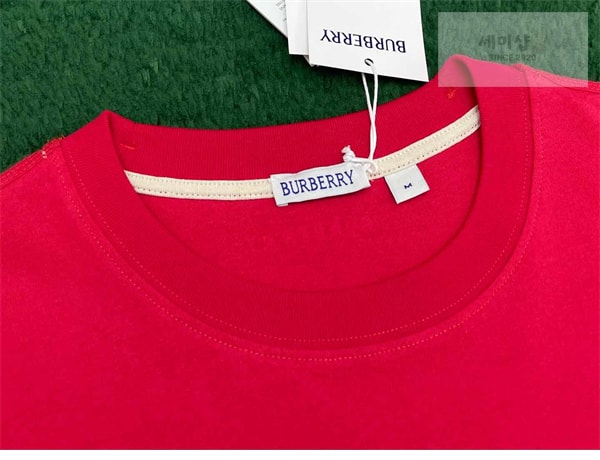 Burberry 버버리 스네이크 B 반팔 티셔츠 의류 10번 이미지