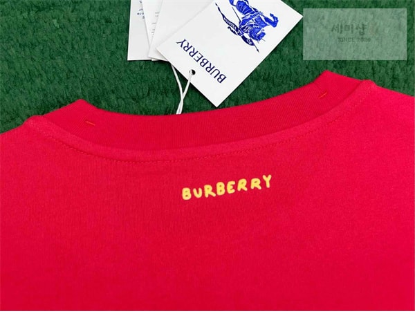 Burberry 버버리 스네이크 B 반팔 티셔츠 의류 11번 이미지
