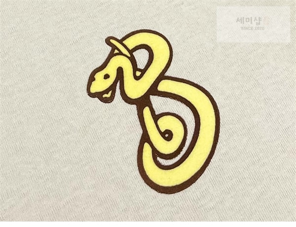 Burberry 버버리 스네이크 B 반팔 티셔츠 의류 16번 이미지