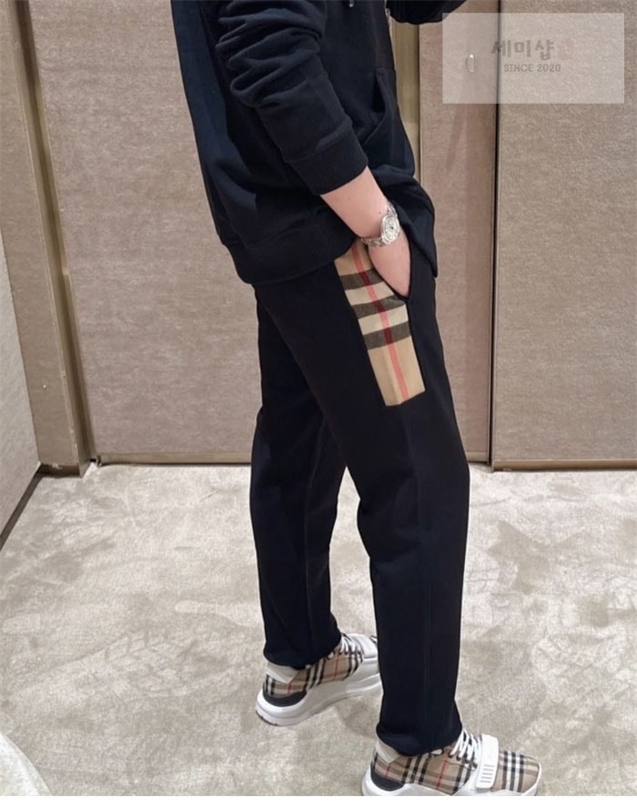 Burberry 버버리 체크 패널 코튼 조깅 팬츠 의류 3번 이미지