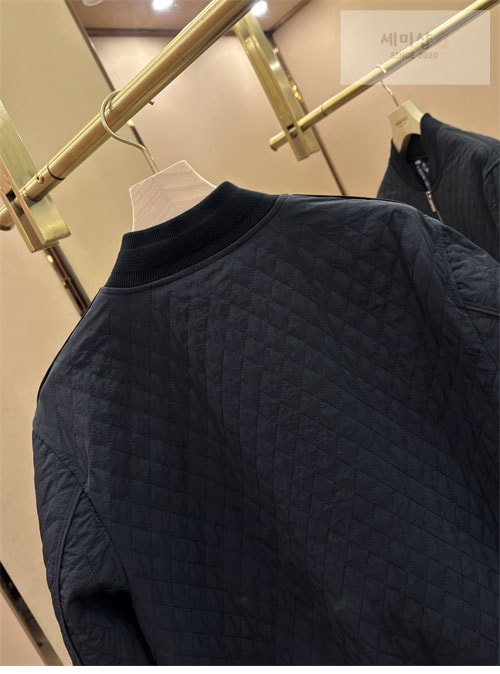 Burberry 버버리 퀼팅 나일론 봄버 자켓 의류 28번 이미지