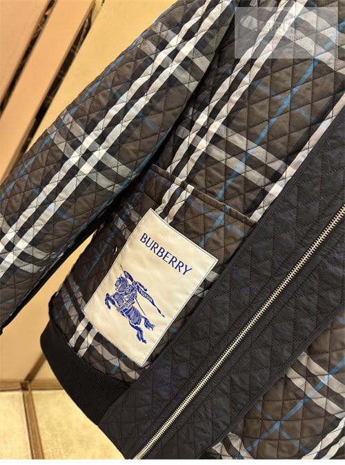 Burberry 버버리 퀼팅 나일론 봄버 자켓 의류 29번 이미지