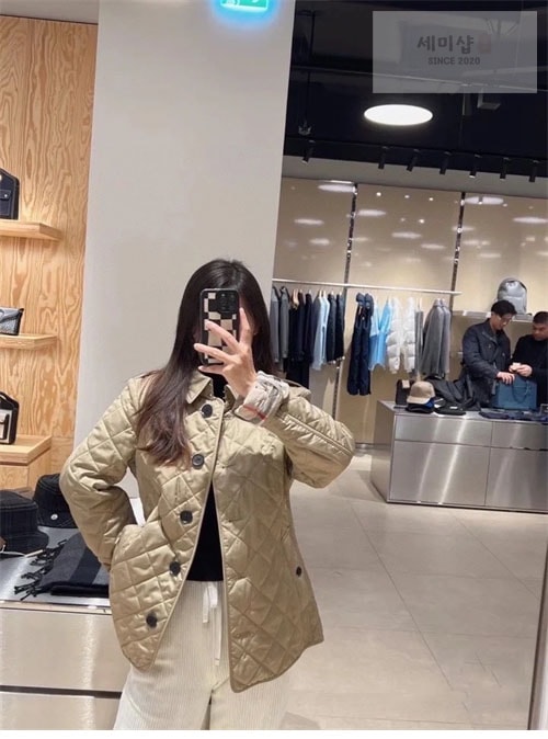 Burberry 버버리 퀼팅 여성용 자켓 레플리카 3번 이미지 - 의류 | 세미샵 레플리카 사이트