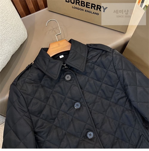 Burberry 버버리 퀼팅 여성용 자켓 레플리카 37번 이미지 - 의류 | 세미샵 레플리카 사이트