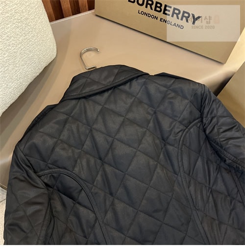 Burberry 버버리 퀼팅 여성용 자켓 레플리카 6번 이미지 - 의류 | 세미샵 레플리카 사이트