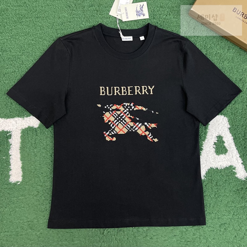 Burberry 버버리 크로스 스티치 EKD 코튼 반팔 티셔츠 블랙 의류 23번 이미지