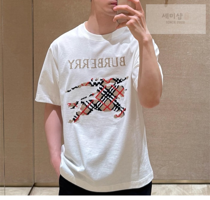 Burberry 버버리 크로스 스티치 EKD 코튼 반팔 티셔츠 블랙 의류 21번 이미지