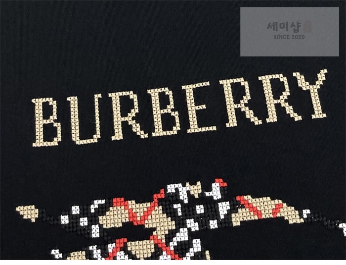 Burberry 버버리 크로스 스티치 EKD 코튼 반팔 티셔츠 블랙 의류 24번 이미지