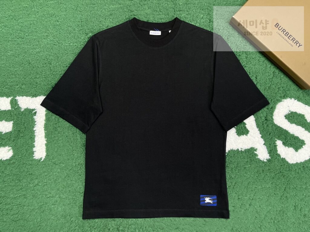 Burberry 버버리 크루넥 코튼 반팔 티셔츠 “2 COLOR” BLACK 의류 2번 이미지