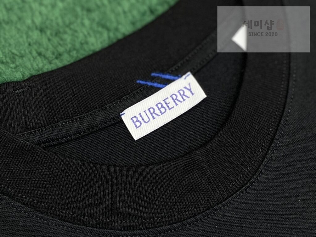 Burberry 버버리 크루넥 코튼 반팔 티셔츠 “2 COLOR” BLACK 의류 4번 이미지
