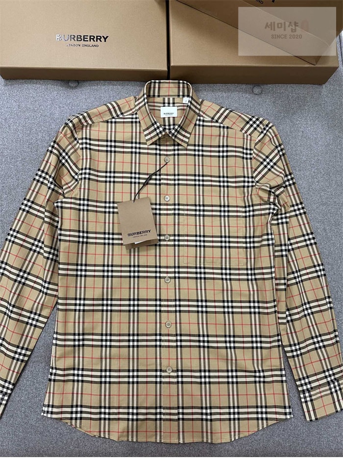 Burberry 버버리 클래식 체크 코튼 포플린 셔츠 레플리카 5번 이미지 - 의류 | 세미샵 레플리카 사이트