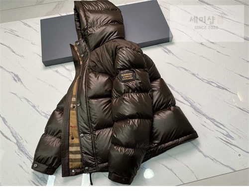Burberry 버버리 패치 클래식 푸퍼 다운 패딩 자켓 의류 28번 이미지