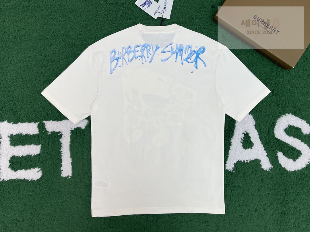 Burberry 버버리 프로그 레귤러 핏 반팔 티셔츠 “2COLOR” NO.1 의류 16번 이미지