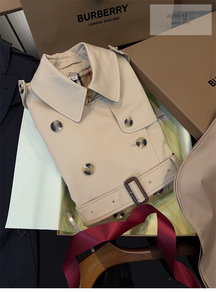 Burberry 버버리 해리티지 여성용 롱 뉴 켄징턴 베이지 의류 4번 이미지