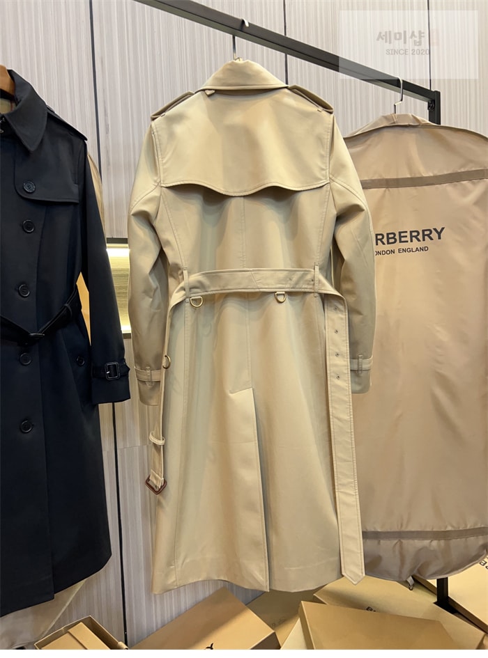 Burberry 버버리 해리티지 여성용 롱 뉴 켄징턴 베이지 의류 5번 이미지