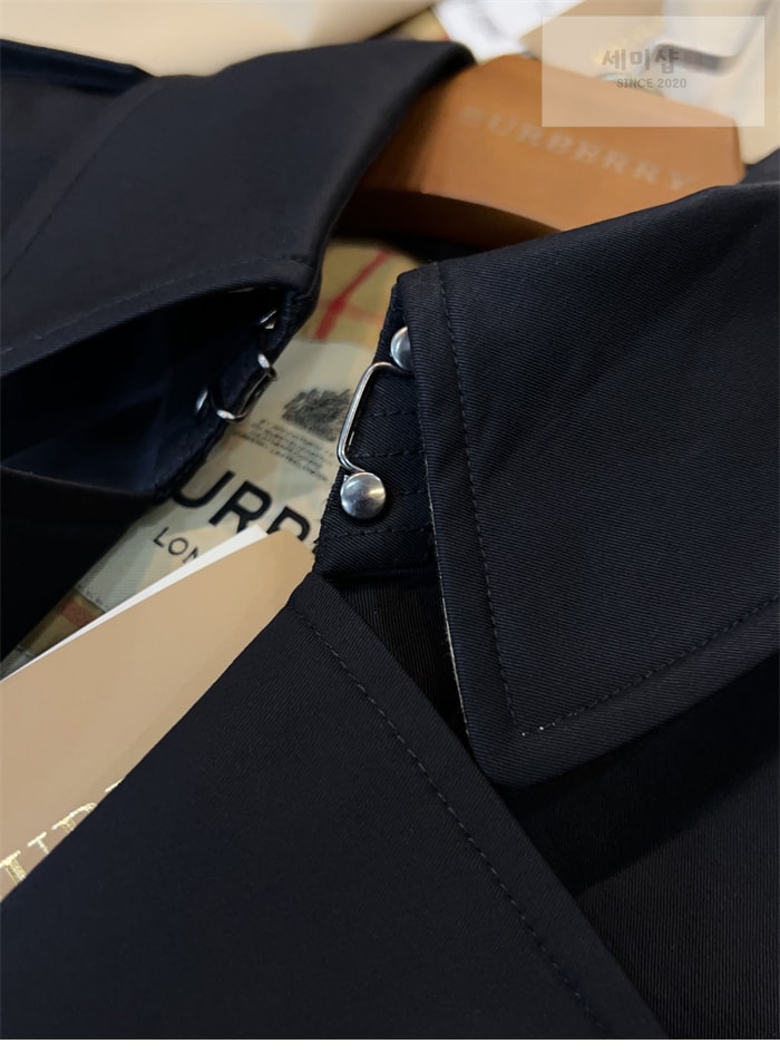 Burberry 버버리 해리티지 여성용 롱 뉴 켄징턴 블랙 의류 9번 이미지