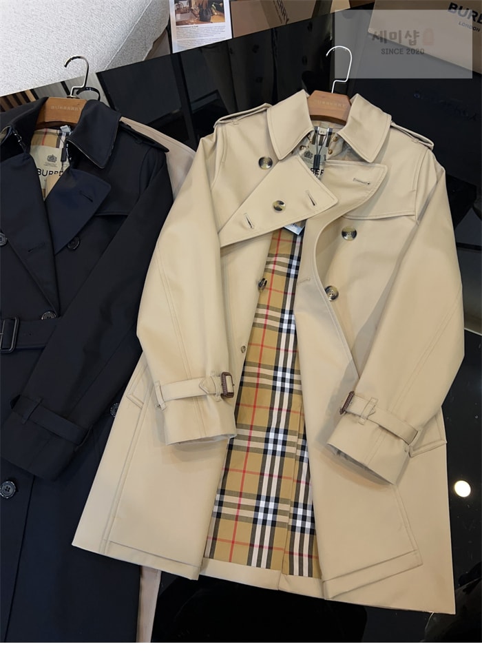 Burberry 버버리 해리티지 여성용 숏 뉴 켄징턴 트렌치코트 베이지 의류 21번 이미지