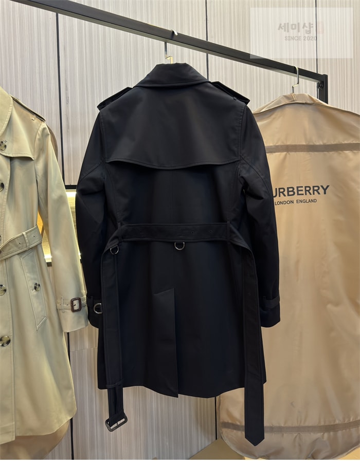 Burberry 버버리 해리티지 여성용 숏 뉴 켄징턴 트렌치코트 블랙 의류 7번 이미지