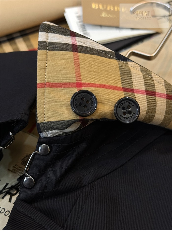 Burberry 버버리 해리티지 여성용 숏 뉴 켄징턴 트렌치코트 블랙 의류 9번 이미지