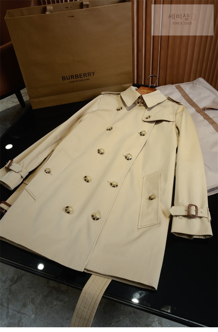 Burberry 버버리 해리티지 여성용 숏 켄징턴 트렌치코트 베이지 의류 10번 이미지