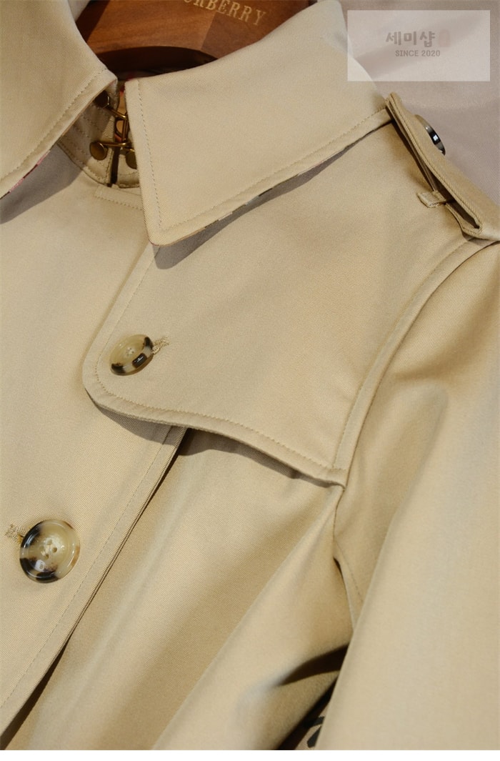 Burberry 버버리 해리티지 여성용 숏 켄징턴 트렌치코트 베이지 의류 12번 이미지