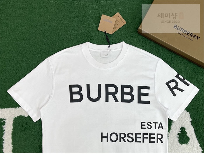 Burberry 버버리 호스페리 프린팅 코튼 티셔츠 블랙 의류 15번 이미지