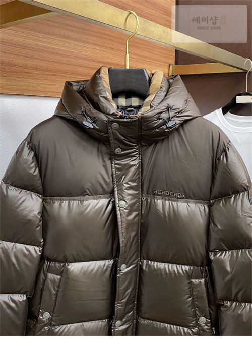 Burberry 버버리 24FW 로고 숏 패딩 의류 3번 이미지