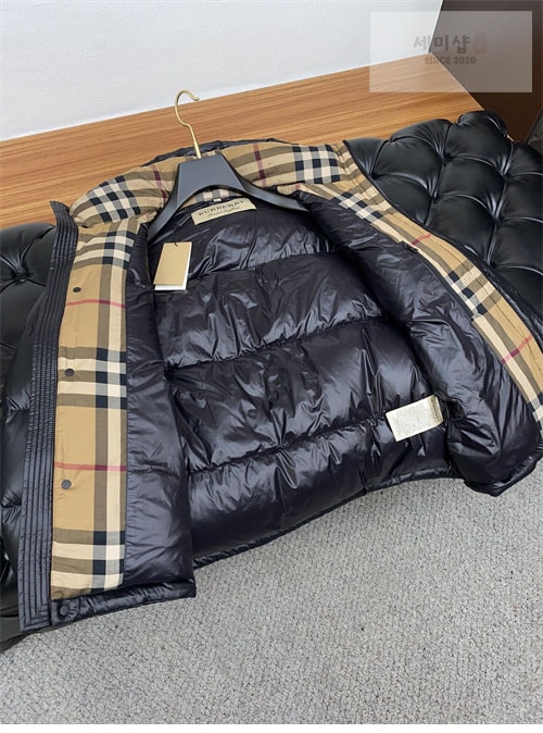 Burberry 버버리 24FW 로고 숏 패딩 의류 17번 이미지