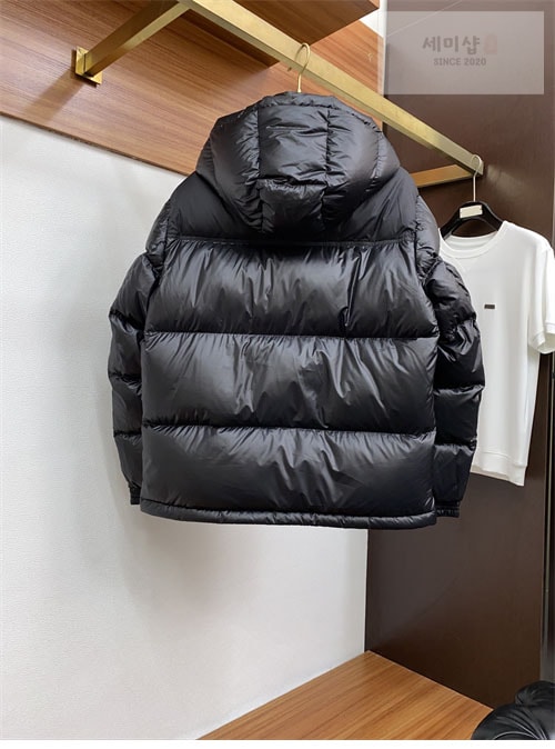 Burberry 버버리 24FW 로고 숏 패딩 의류 18번 이미지
