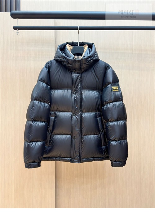 Burberry 버버리 24FW 로고 패치 숏 패딩 다운 자켓 의류 2번 이미지