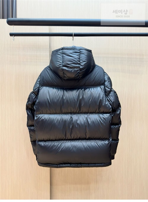 Burberry 버버리 24FW 로고 패치 숏 패딩 다운 자켓 의류 7번 이미지